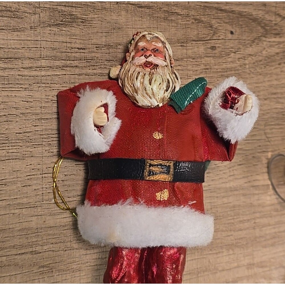 Santa Claus 4"  Ron Gordon Designs Inc Made In TAIWAN Vintage ORNAMENT